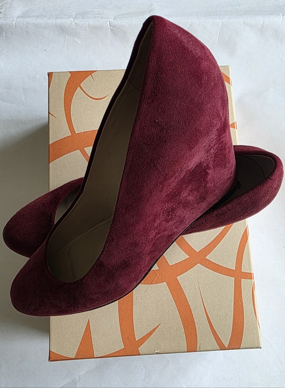 Via Spiga Cordovan Suede Wedges 7.5